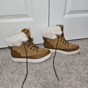 Koolaburra By UGG Women's Ryanna Boots, Chestnut, Size 7, New w/o Tag